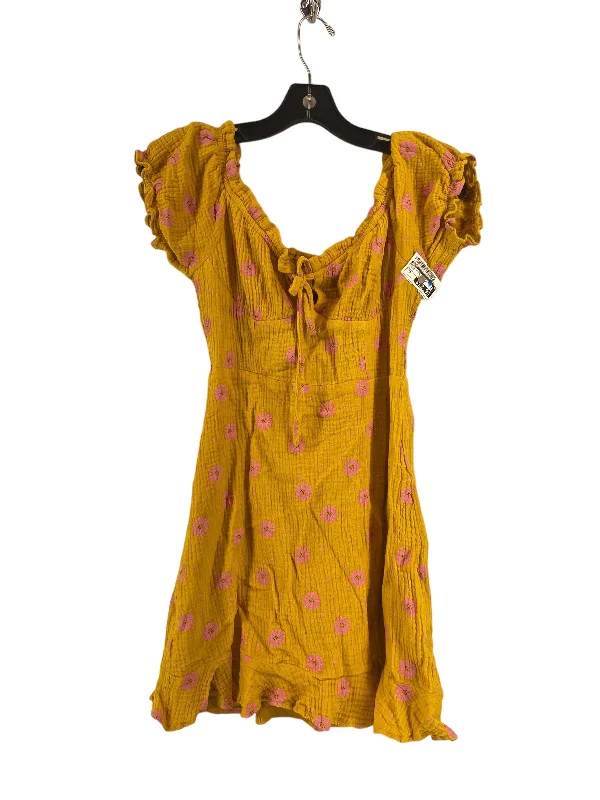 Great Deals Yellow Dress Casual Short Entro, Size S